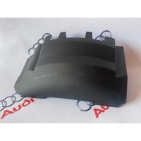пластик Audi A6 4G/C7 2018 4G0860381