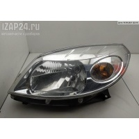 Фара левая Renault Sandero 2009 8200733878