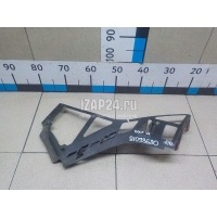 Направляющая заднего бампера правая VAG Golf Plus (2005 - 2014) 5M0807378