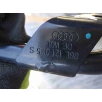 Патрубок (трубопровод, шланг) Audi A5 2016 06L121075S