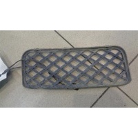 Решетка в бампер левая Volkswagen Touareg 2002-2010 2004 7L68536769B9
