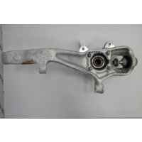 Кулак поворотный в сборе со ступицей передний RH Mercedes ML/GLE C292 2014 A1663301020