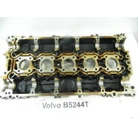 Головка блока цилиндров Volvo S60 RS, RH 2003 8602635, 1001837