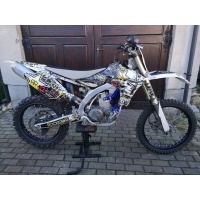 Motocykl кросс yamaha yz450f zbroja kask