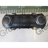 Блок управления климатической установкой Mercedes B W246 2012 A2469004405