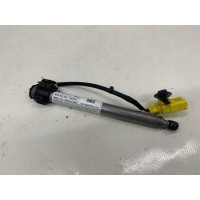 Audi a4 b9 патрон капота 8w0823823