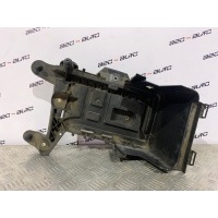 площадка под аккумулятор Volkswagen Passat B6 1k0915333d