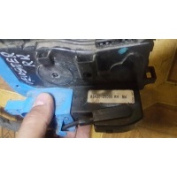 Замок двери задн. прав. Hyundai Veloster 2011 81420-2v000