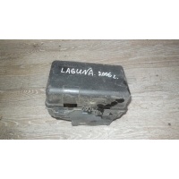 Корпус блока предохранителей Renault Laguna VF1BG5GBE36656841 2006 8200210898