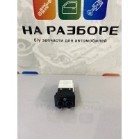 Кнопка вентиляции сиденья TOYOTA Land Cruiser 200 2012 84751-60150