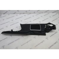 Накладка кронштейна полки багажника LH Land Rover Range Rover 30DDTX L405 2012 LR037988