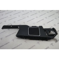 Накладка кронштейна полки багажника RH Land Rover Range Rover 30DDTX L405 2012 LR062593