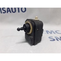 Корректор фары Volvo XC90 ХС90 2008-2012 8678121