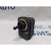 Корректор фары Volvo XC90 ХС90 2008-2012 8678121