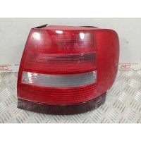 Фонарь задний правый Audi A4 B5 (1994-2001) 1999 8D0945096G
