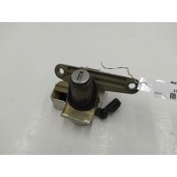 Личинка замка багажника Audi A4(B5) 1999 8D9827573A