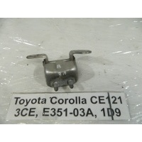 Крепление двери Toyota Corolla CE121 2002 68760-52011