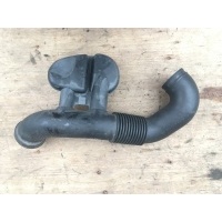 Патрубок воздушного фильтра Mercedes Benz Vito / Viano W639 2009 A6395282282
