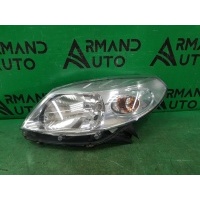 Фара RENAULT SANDERO 1 2009-2014 8200733878
