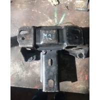 Подушка коробки Mazda 2 D65139070b