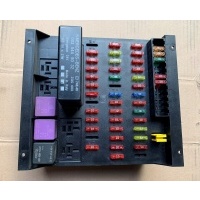 Блок предохранителей atego 2 ii 1224 1229 axor