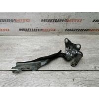 Петля капота правая MAZDA 3 BK B32H52410A