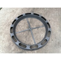 Подставка колёса запасного opel astra h 13117276