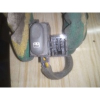 Кнопка открывания люка Renault Scenic 1 2000 8200044306