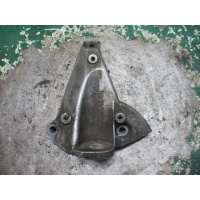 Кронштейн КПП Audi A6 2000 8d0399113at