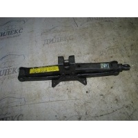 домкрат Toyota 09111-0W041