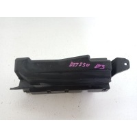 блок предохранителей Toyota Avensis AZT250 2003 8274105030