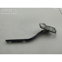 Петля капота правая Volkswagen Passat B4 1996 3A0823302A