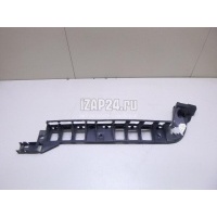 Направляющая заднего бампера правая VAG Octavia (A7) (2013 - ) 5E5807864
