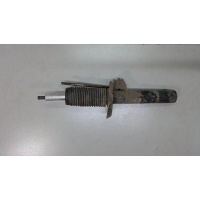 Амортизатор подвески перед. левая=правая Volkswagen Passat 7 2010-2015 2012 3C0413031N