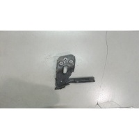 Петля капота правая Volkswagen Touareg 2010-2014 2010 7P6823302
