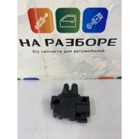 замок багажника Toyota Camry XV70 2018 64600-33150