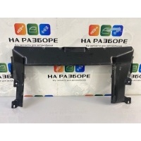 Дефлектор радиатора Renault Duster HSA 2013 214766402R