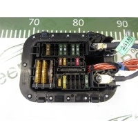 Блок предохранителей Mercedes C W205 2017 A2225403150