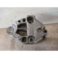 Кронштейн двигателя Renault Scenic 1 2001 8200058060