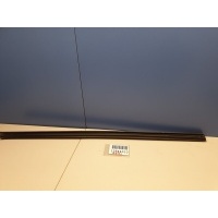Молдинг стекла передней левой двери Volkswagen Passat B6 2005-2010 3C4837471B5AP