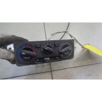 Блок управления отопителем Mazda Demio DW 1996-2002 2001 D26761190C