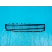 Решетка переднего бампера центральная TOYOTA Auris (E15) 2006-2012 5311202080