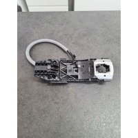 Направляющяя ручки audi a3 8v рестайлинг 8v0837885 oe