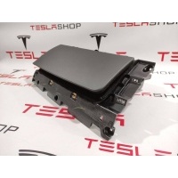 Бардачок Tesla Model X 2016 1003327-01-M