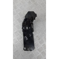Кронштейн радиатора левый BMW 3 E90/E91/E92/E93 2007 7117811,51647117811