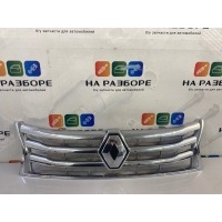 решетка радиатора Renault Duster HSM 2013 623825665R