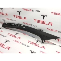 накладка декоративная передняя левая Tesla Model X 2016 1050724-00-A,1035939-04-E