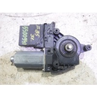 Моторчик заднего левого стеклоподъемника Volkswagen Passat B5 1996-2005 3B5839751