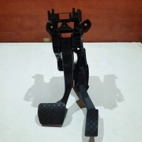 Педаль тормоза газа автомат 5q1723503j volkswagen tiguan ii