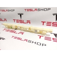 Кронштейн облицовки двери задний левый верхний Tesla Model X 2016 1055049-07-E,1055049-04-D